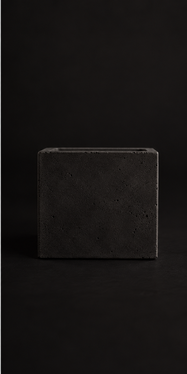 FULL BLACK CONCRETE CANDLE